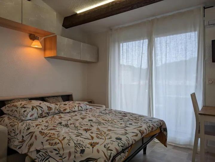 Appartement Pinede Piscine Clim Proche Plage Village Naturiste آجد المظهر الخارجي الصورة